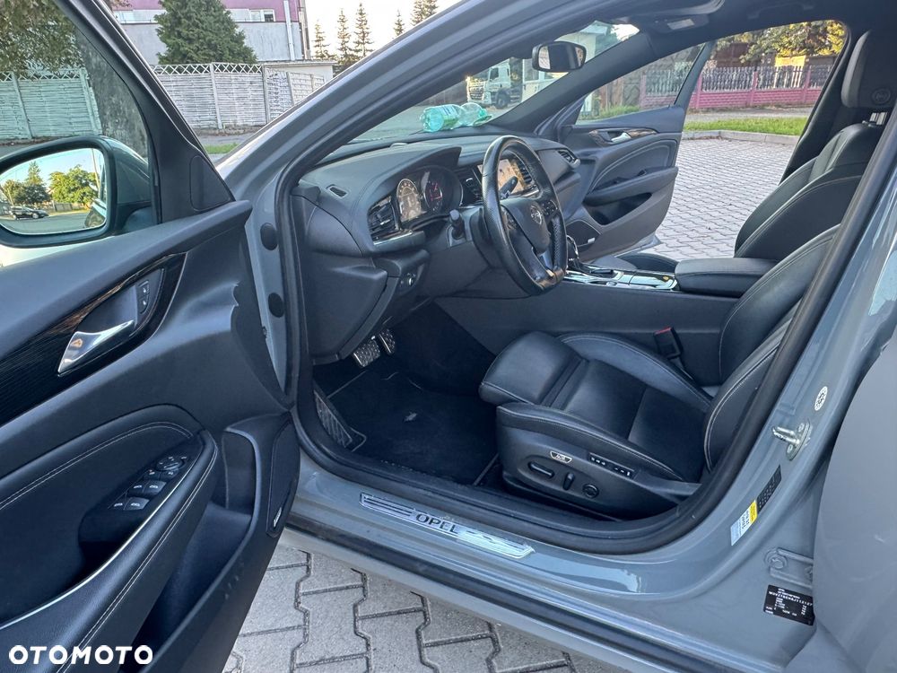 Opel Insignia 2.0 BiTurbo D 4x4 Automatik Ultimate Exclusive - 10