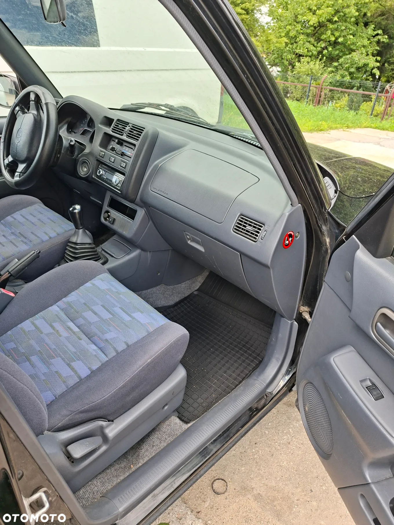 Toyota RAV4 2.0 - 16