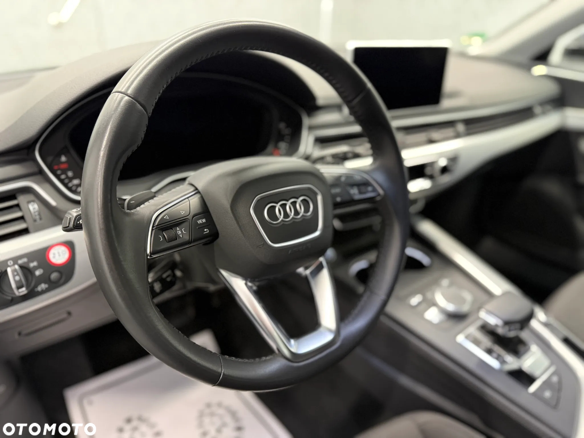 Audi A4 Avant 40 TDI S tronic S line - 25