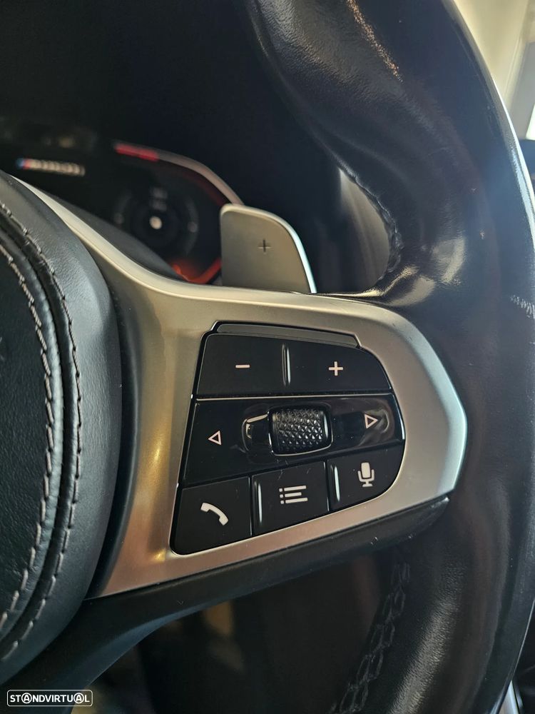 BMW M850i xDrive - 34