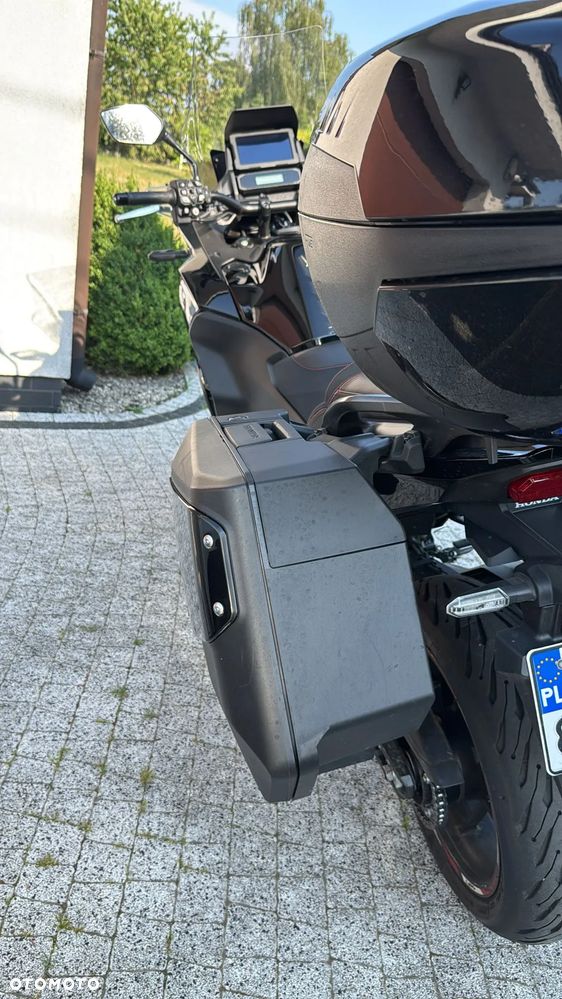 Honda NT - 9
