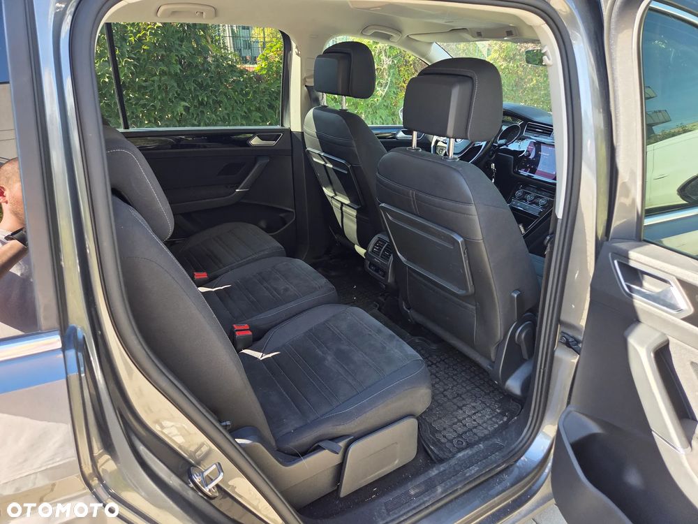 Volkswagen Touran 1.8 TSI BMT Highline DSG - 9