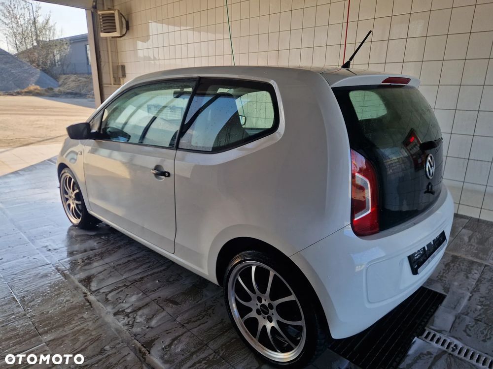 Volkswagen up! - 7