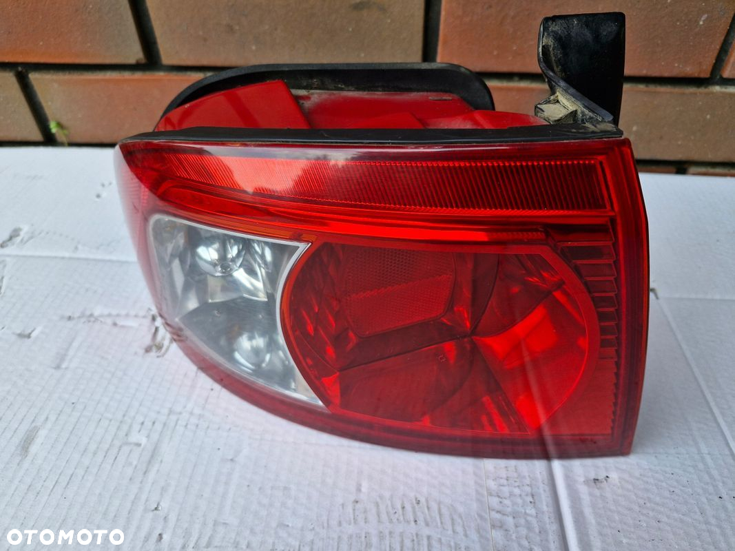 LAMPA TYŁ TYLNA lewa Kia Magnetis 03-06r - 2