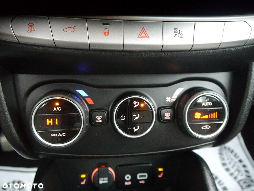 Fiat Tipo 1.6 MultiJet 16v Lounge - 20