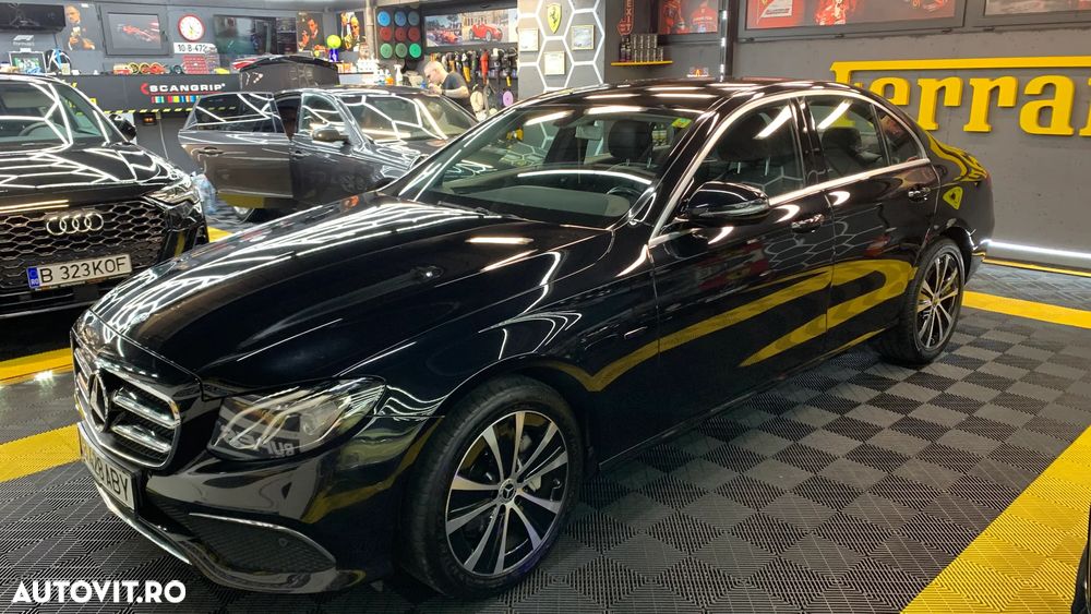 Mercedes-Benz E 300 Aut. - 26