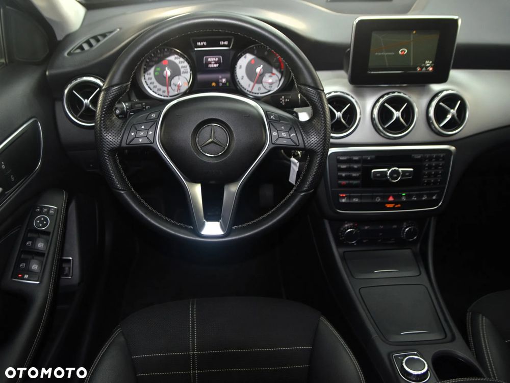Mercedes-Benz GLA 250 4-Matic - 26