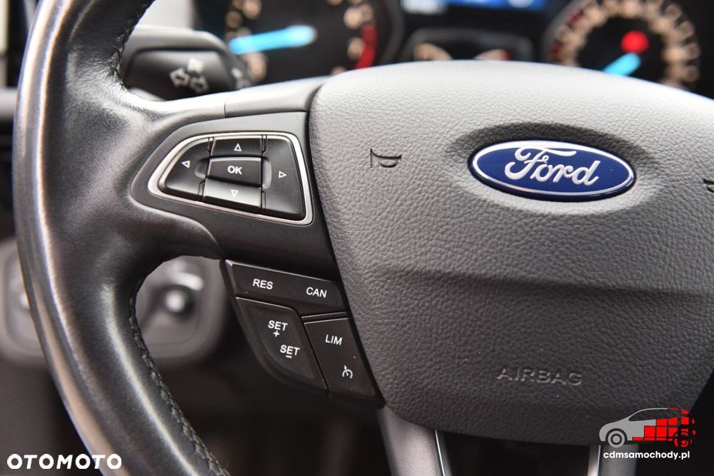 Ford Kuga - 31