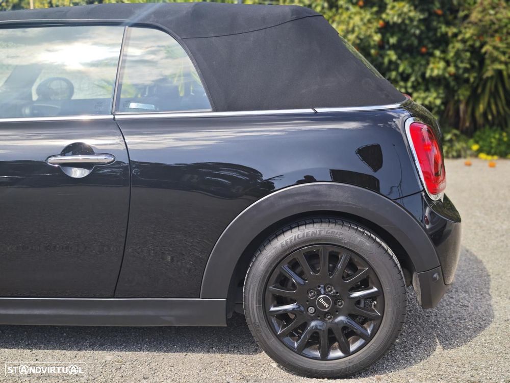 MINI Cabrio Cooper Auto - 22