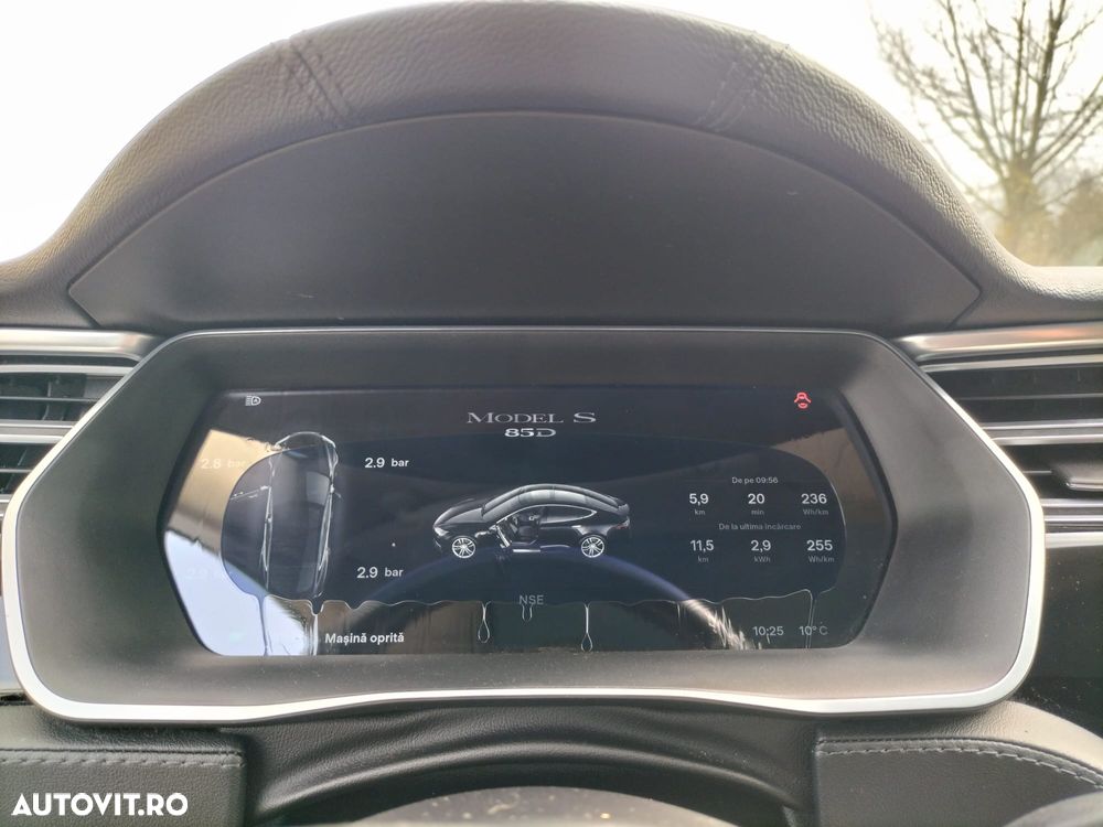 Tesla Model S - 14