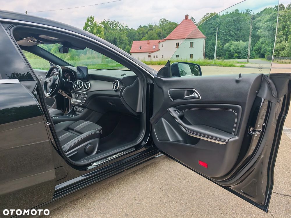 Mercedes-Benz CLA - 18