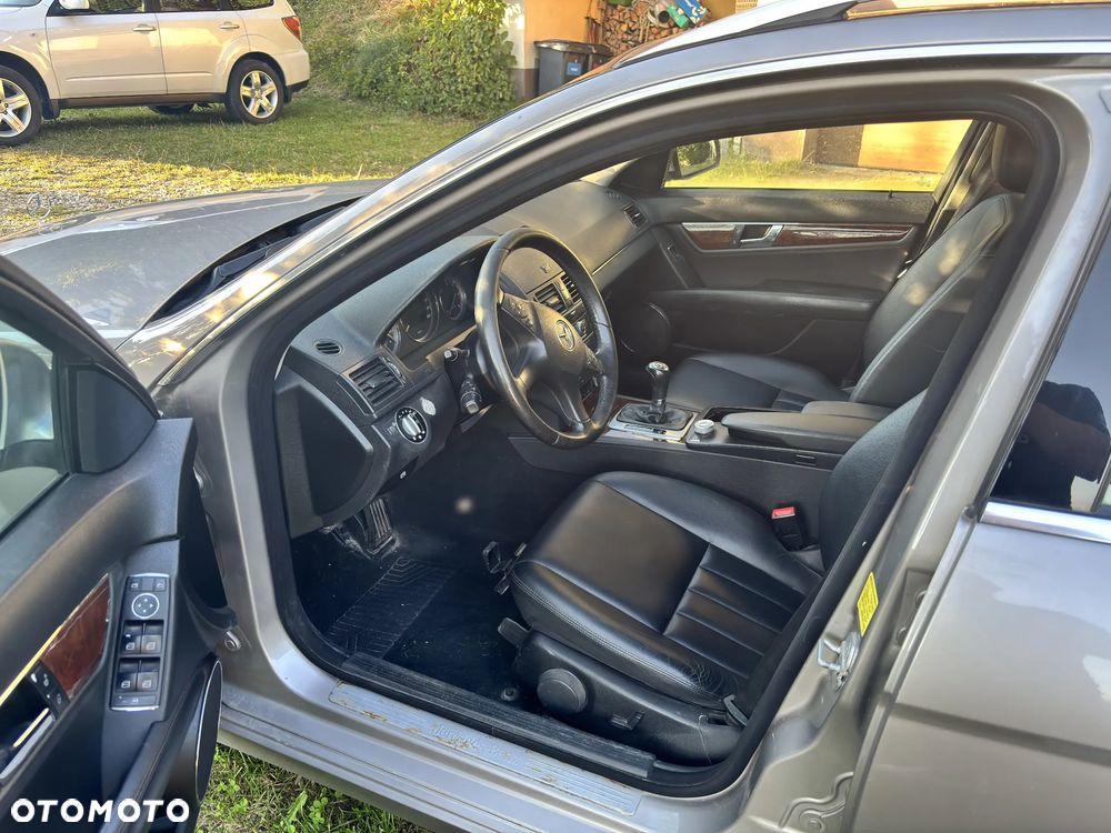Mercedes-Benz Klasa C 220 CDI DPF Automatik Elegance - 10