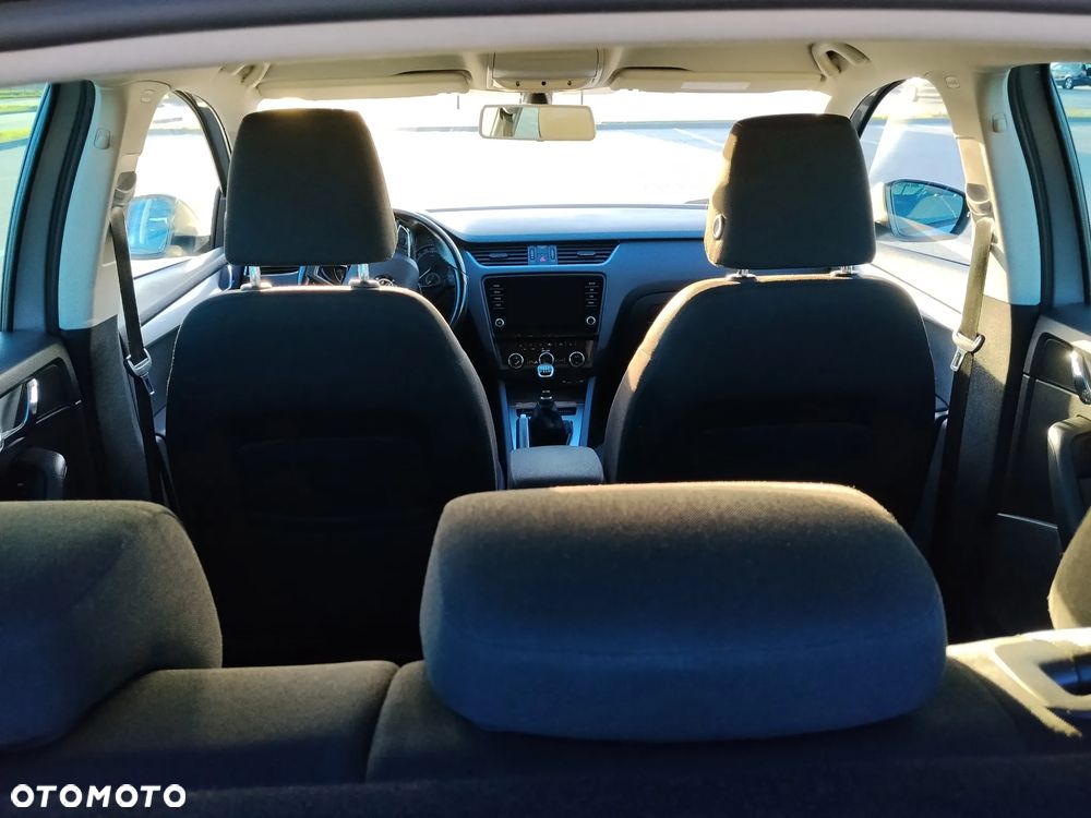 Skoda Octavia 1.4 TSI Ambition - 10