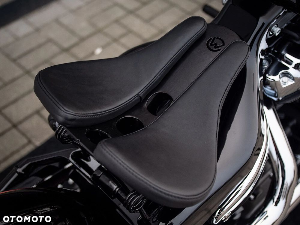 Harley-Davidson Softail Street Bob - 13