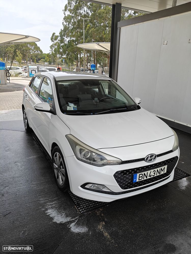 Hyundai i20 1.2 Comfort+Pack de lançamento - 1