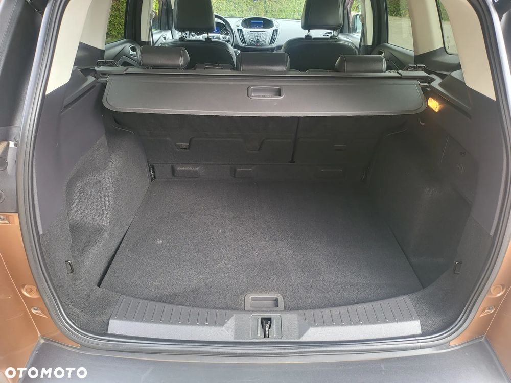 Ford Kuga 2.0 TDCi 4x4 Titanium - 15