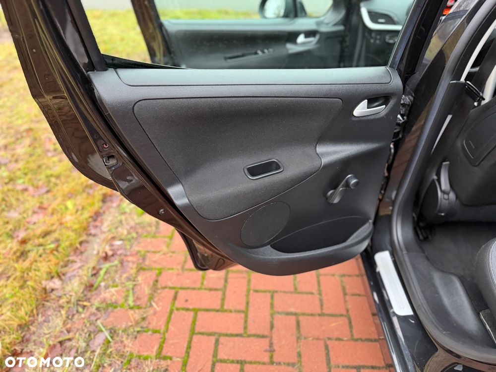 Peugeot 207 HDi FAP 90 (Blue Lion) Business-Line Niveau 2 - 23