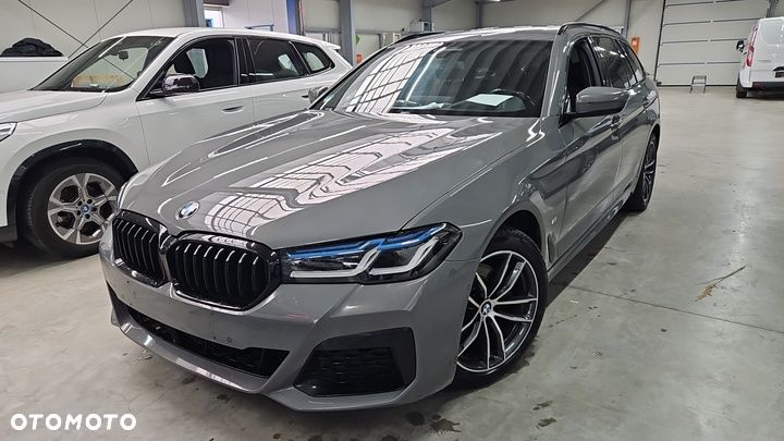 BMW Seria 5 520d xDrive M Sport sport - 2