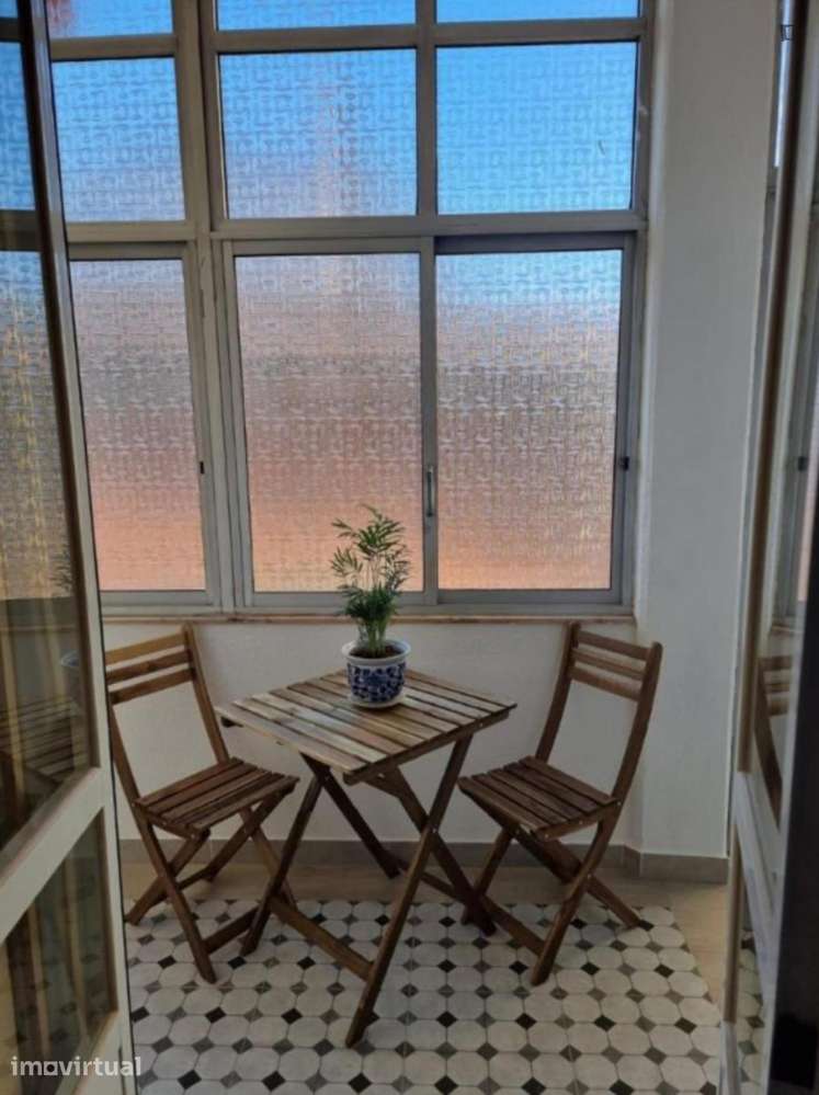 Quarto - localizado em Anjos Lisbon - Grande imagem: 3/8
