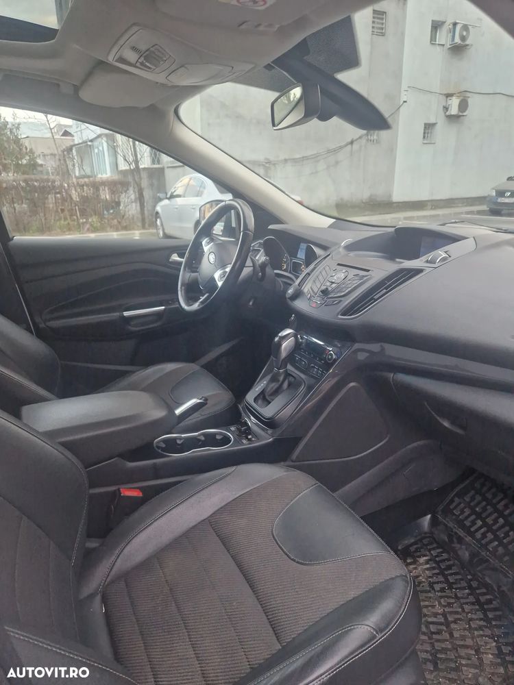 Ford Kuga 2.0 TDCi 4x4 Aut. Titanium - 10