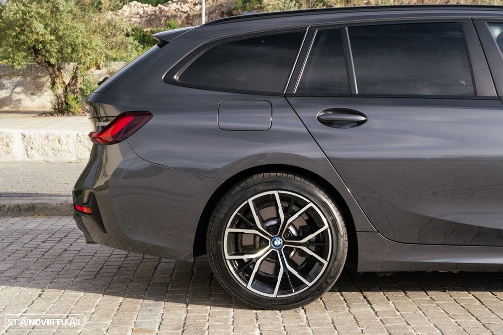 BMW 320 e Line Sport Auto - 52