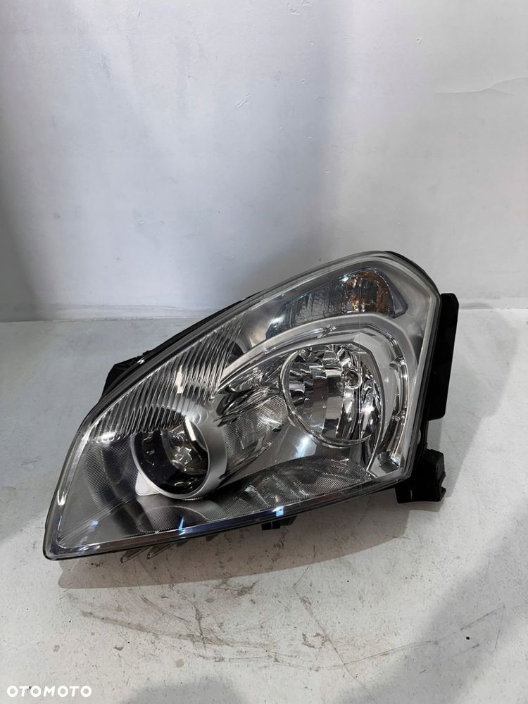 LAMPA LEWA LEWY PRZÓD 26060JD90B NISSAN QASHQAI J10 2 09R