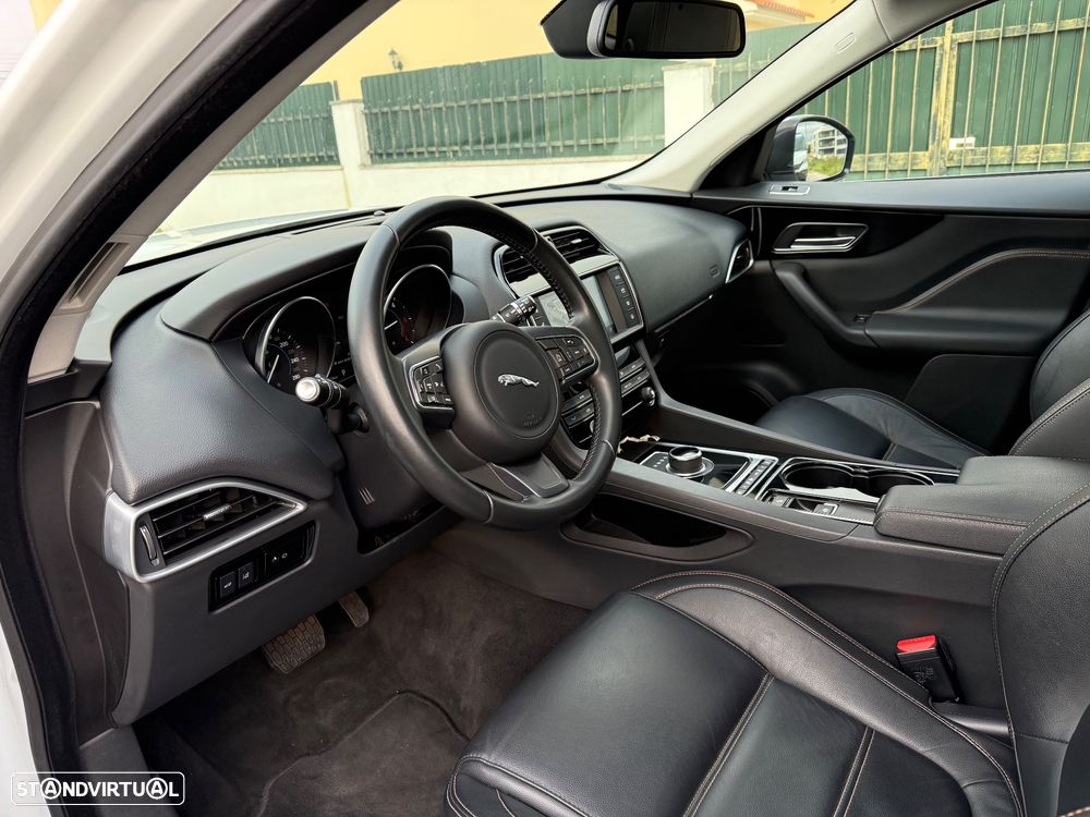 Jaguar F-Pace 20d Aut. Prestige - 17