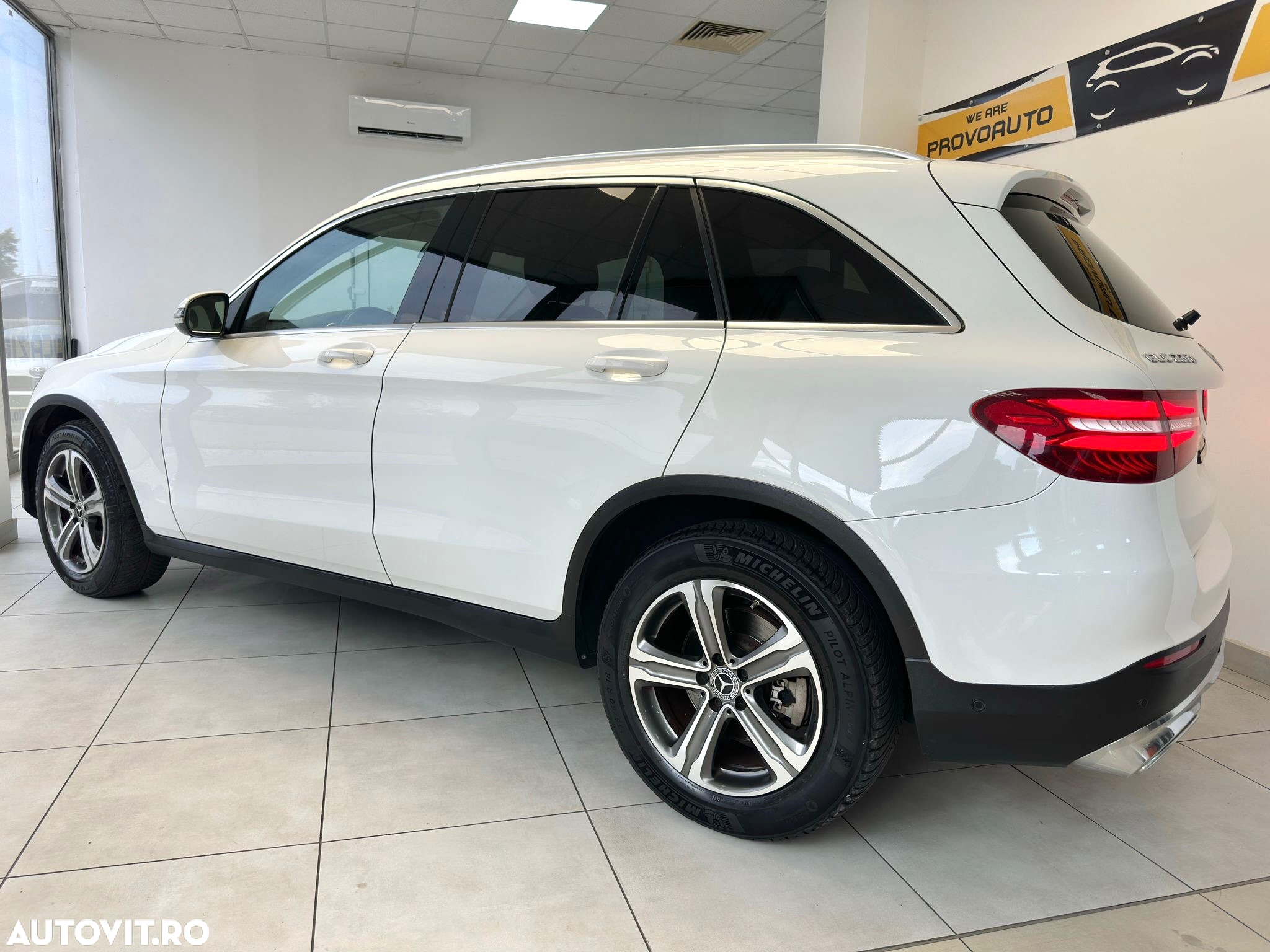 Mercedes-Benz GLC 220 d 4Matic 9G-TRONIC - 3
