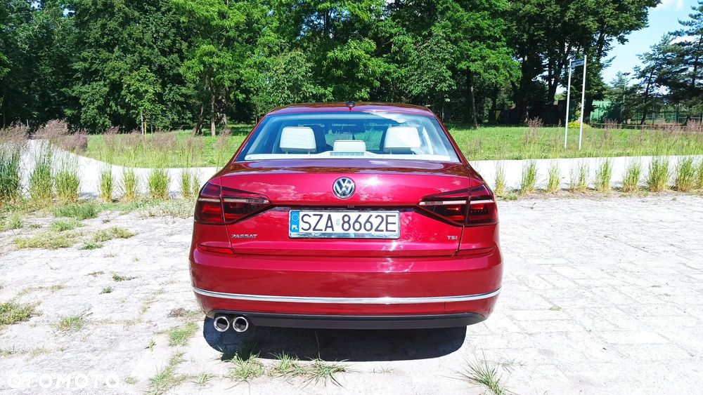 Volkswagen Passat - 15