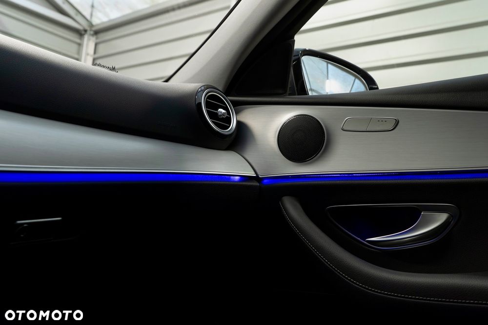 Mercedes-Benz Klasa E - 26