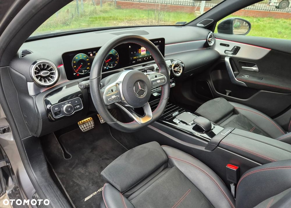 Mercedes-Benz Klasa A 250 AMG Line 7G-DCT - 6