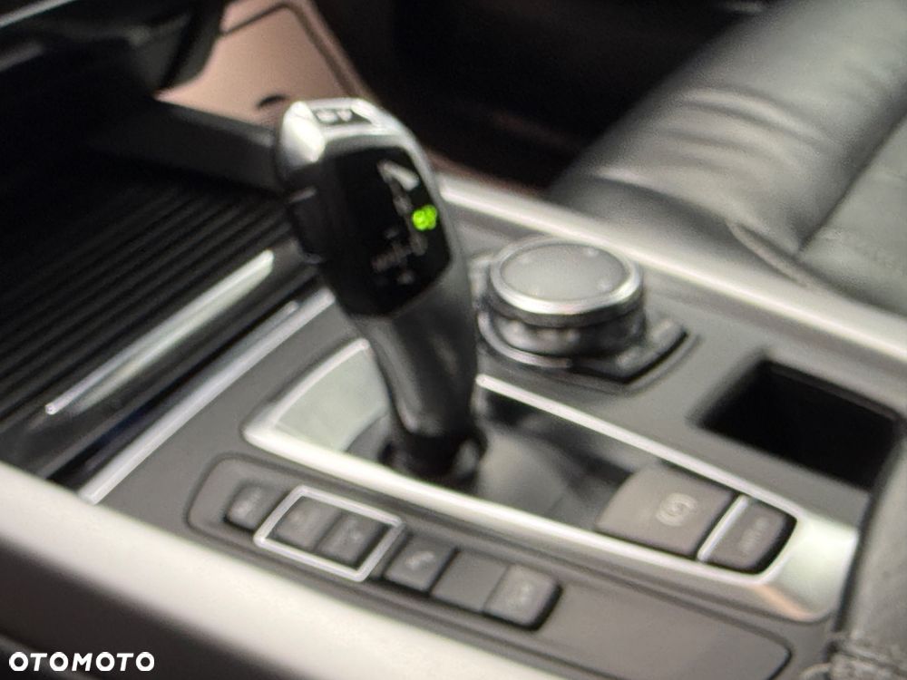 BMW X5 xDrive25d - 14