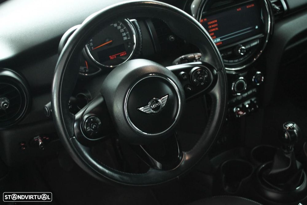MINI 3 Portas One First - 13
