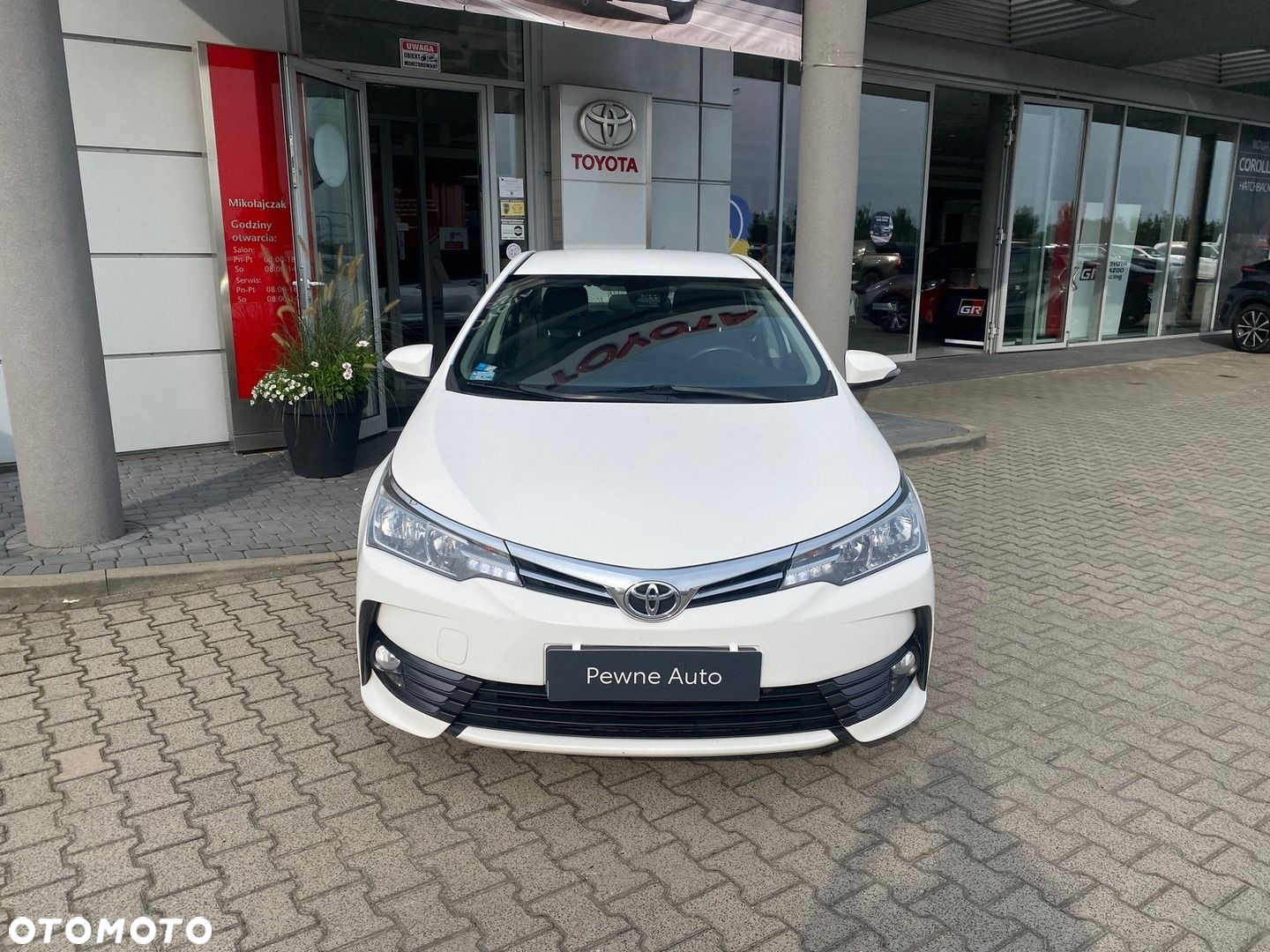 Toyota Corolla - 11