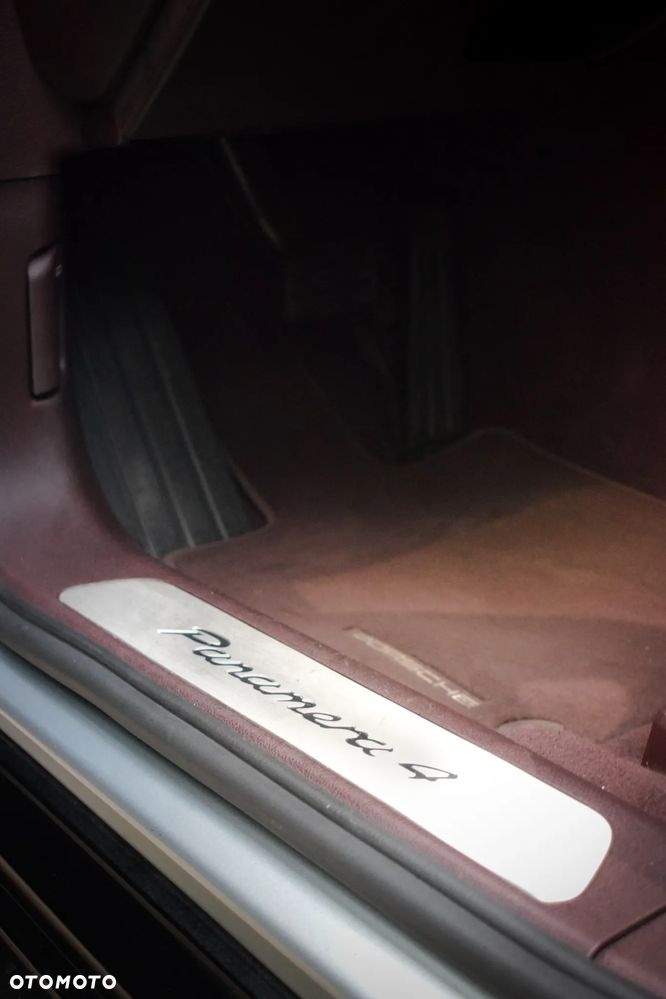 Porsche Panamera - 14