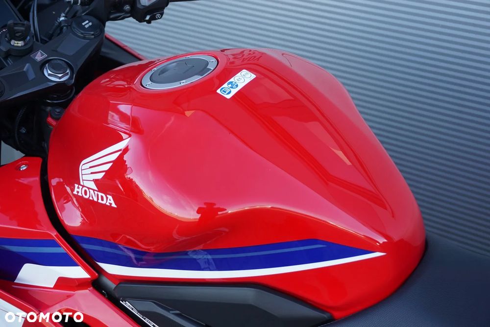 Honda CBR - 16