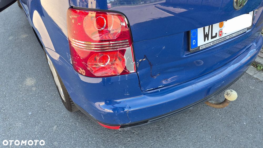 Volkswagen Touran 2.0 TDI DPF Trendline - 17