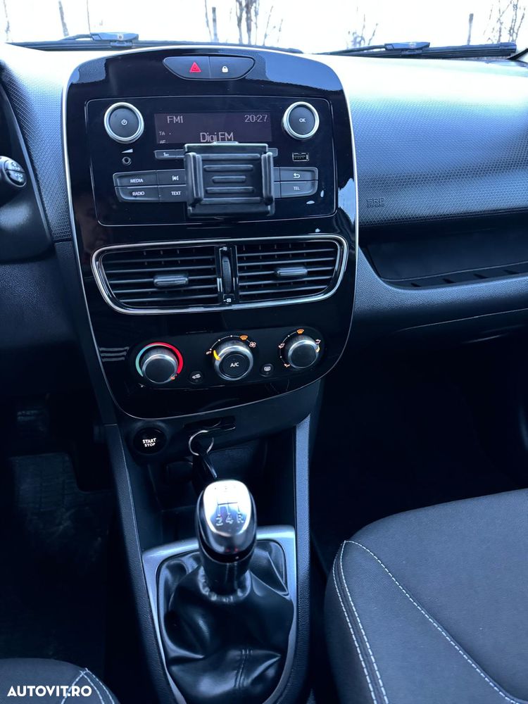 Renault Clio 1.2 16V 75 Limited - 15