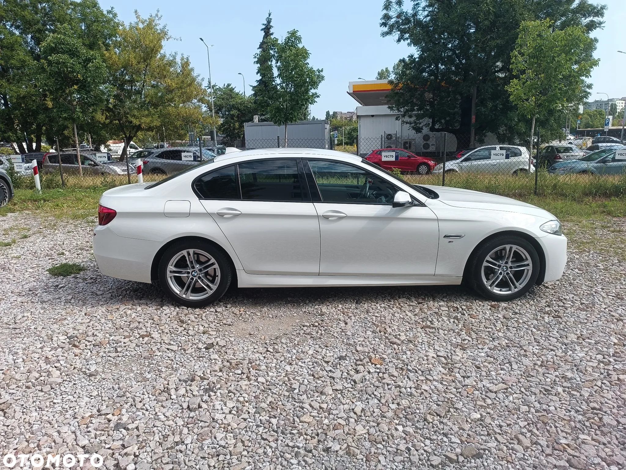 BMW Seria 5 520d xDrive - 6