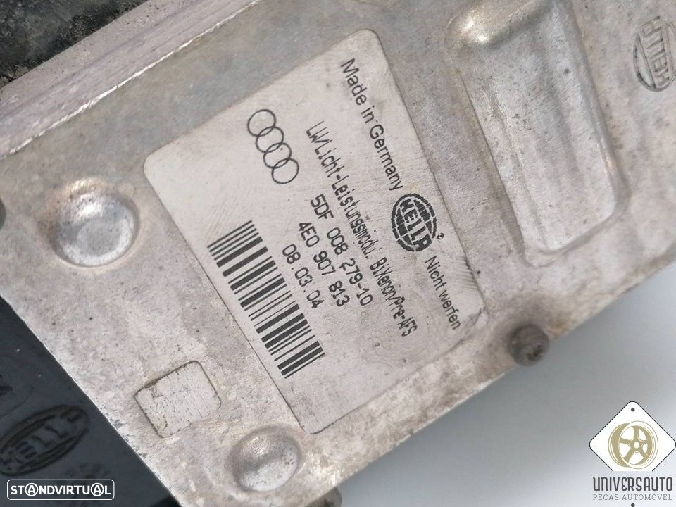 FAROL DIREITO AUDI A8 2004 - 4