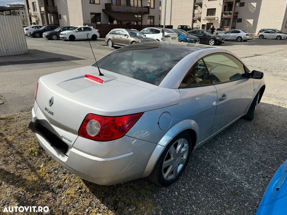 Renault Megane ver-2-0-aut-privilege - 4