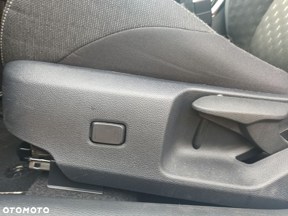 Toyota Corolla 1.8 Hybrid Comfort - 28