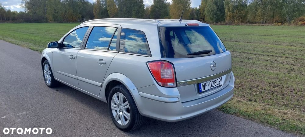Opel Astra 1.6 Caravan Cosmo - 5