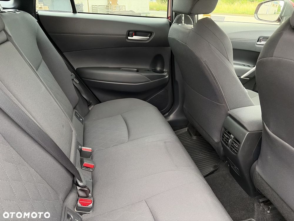 Toyota Corolla Cross - 13