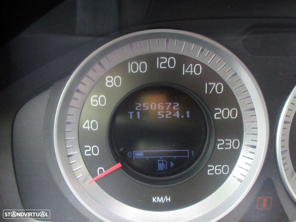 Volvo V60 DRIVe Momentum - 16