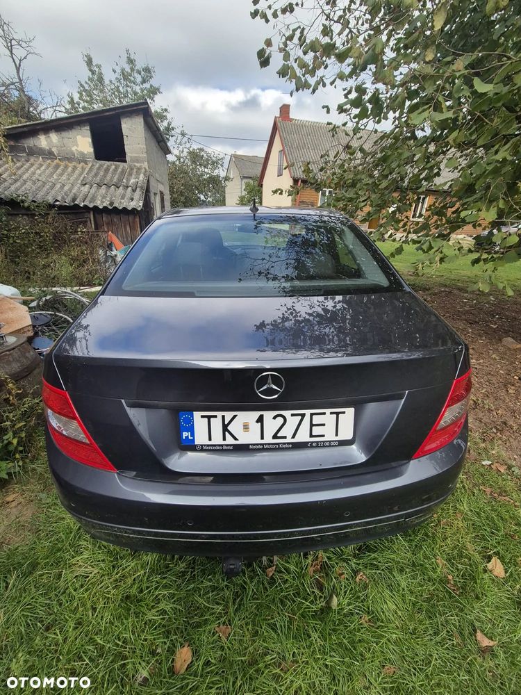 Mercedes-Benz Klasa C 180 K BlueEff Classic - 4