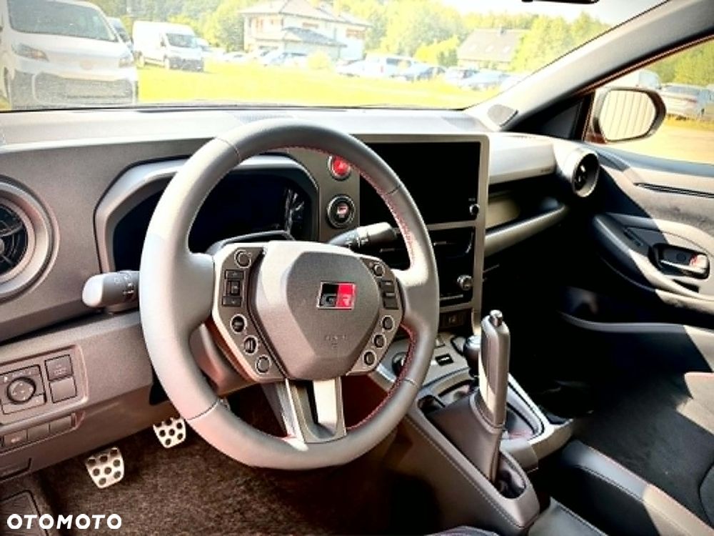 Toyota GR Yaris 1.6 Dynamic - 6