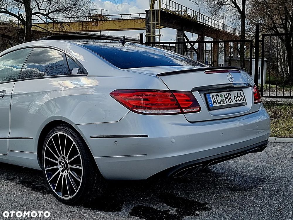 Mercedes-Benz Klasa E - 19