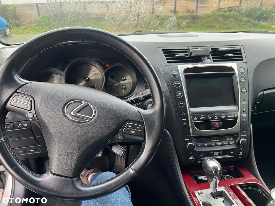 Lexus GS 450h - 11