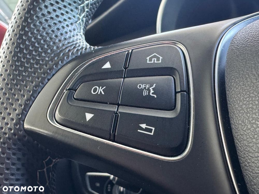 Mercedes-Benz Klasa V - 28